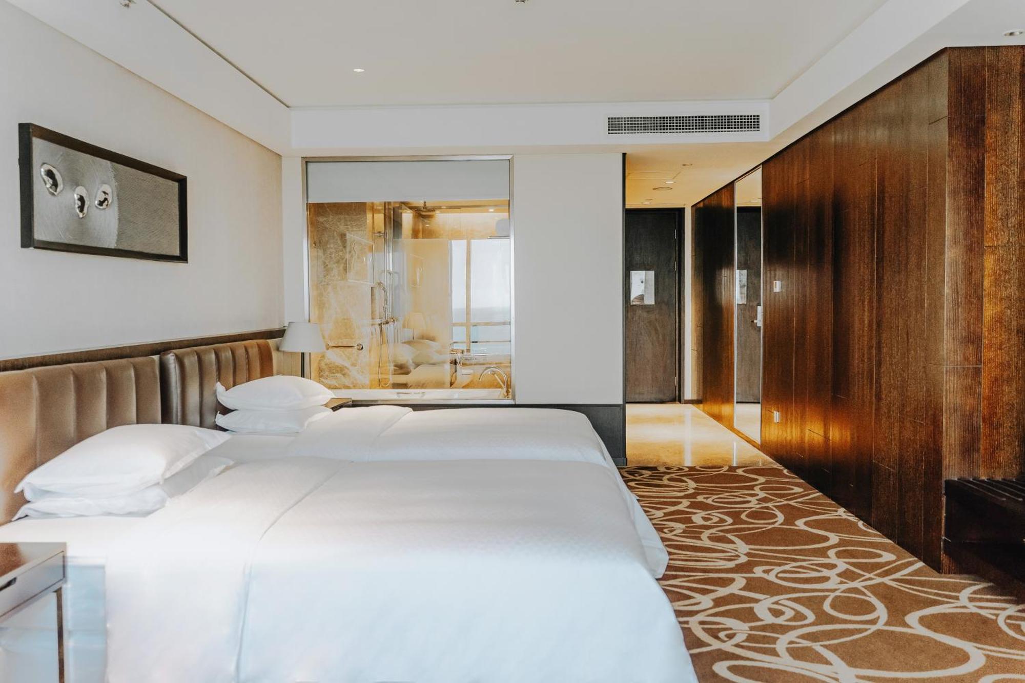 Four Points By Sheraton Qingdao, West Coast Exterior foto