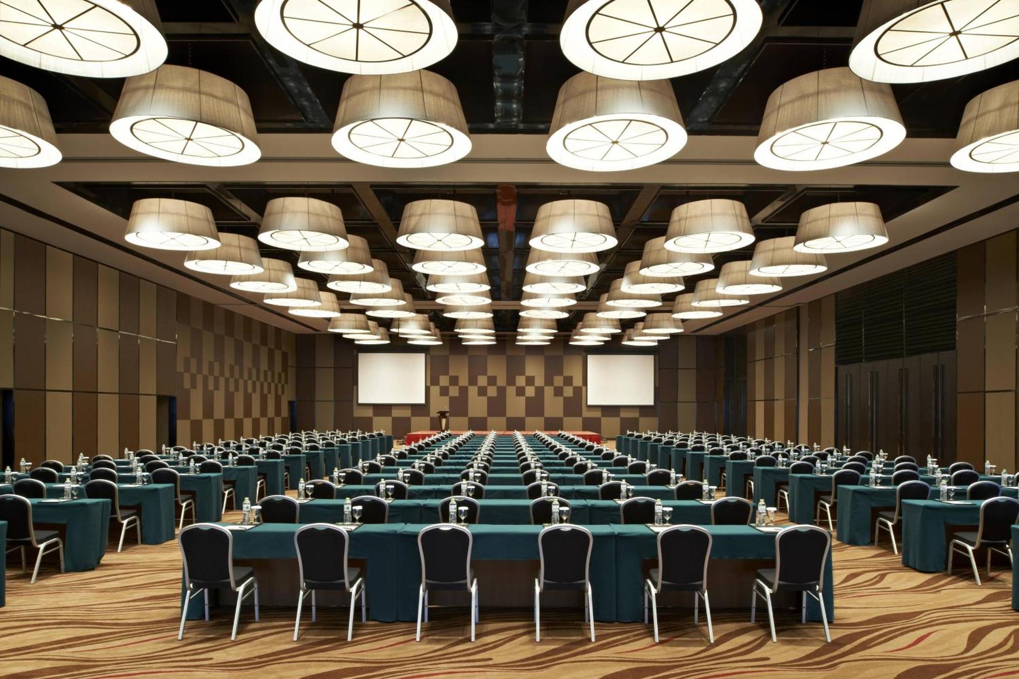 Four Points By Sheraton Qingdao, West Coast Exterior foto