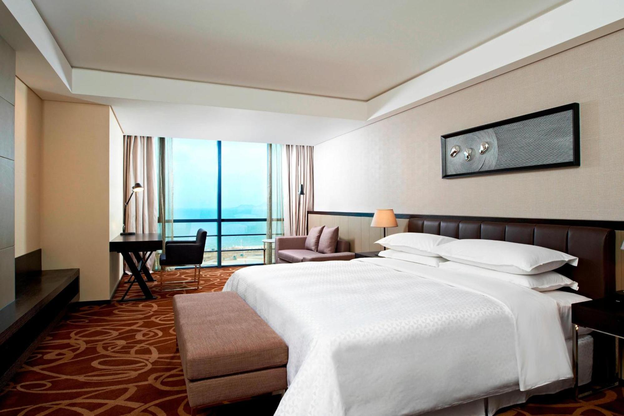 Four Points By Sheraton Qingdao, West Coast Exterior foto