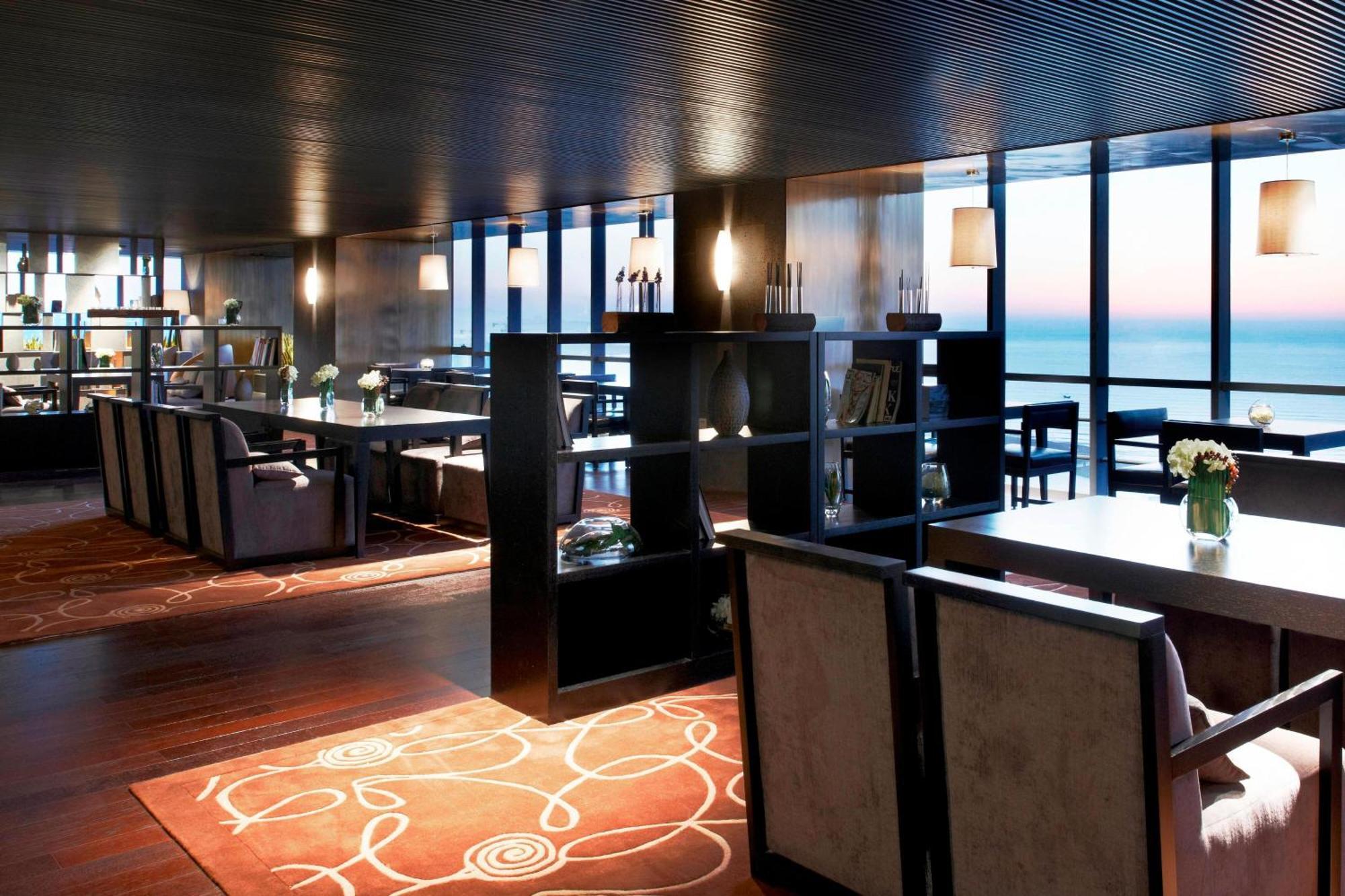Four Points By Sheraton Qingdao, West Coast Exterior foto